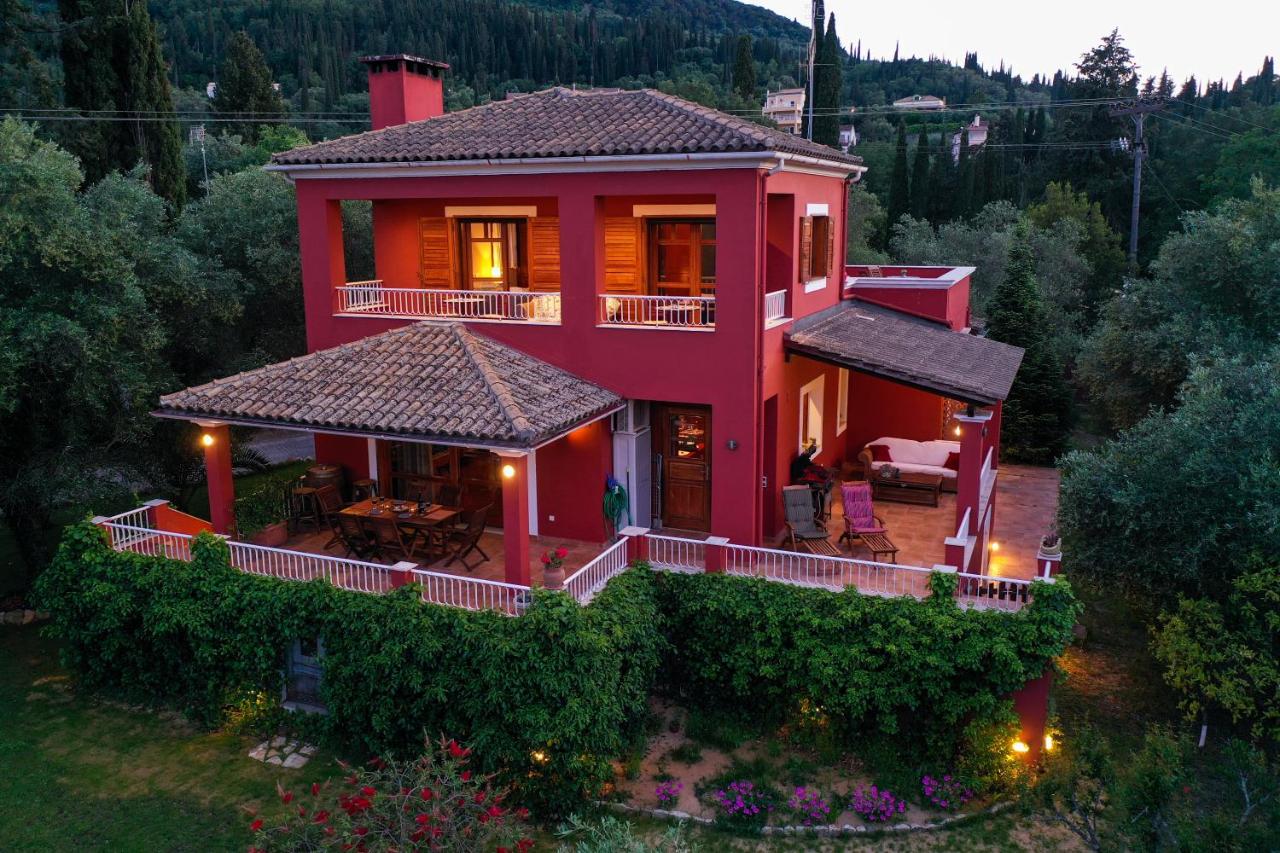 Postatiko Holiday Home Central Corfu - Chambres d’hôtes