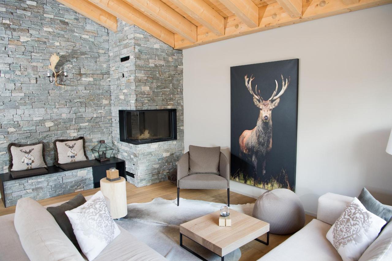 Alpine chic apartment at Rothorn cable car - B&B Lenzerheide