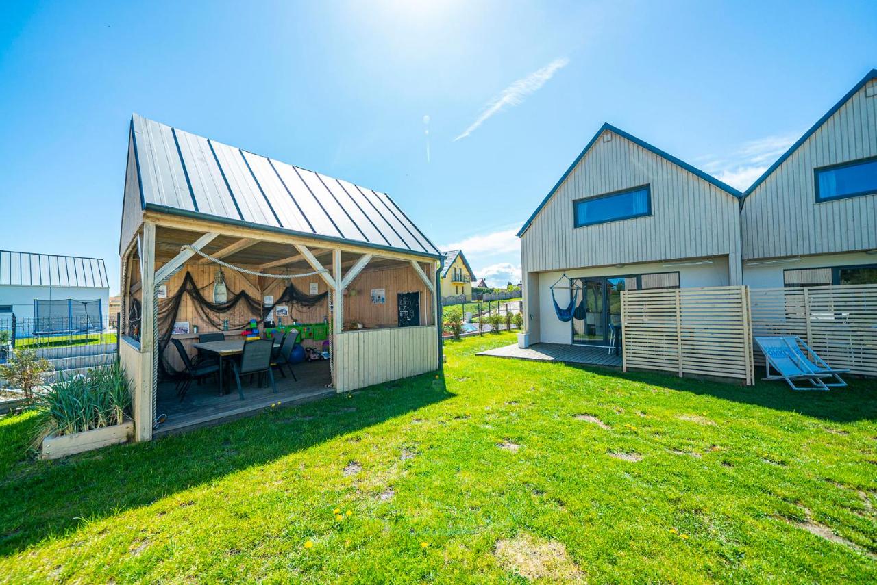 Wichrowe Domki - B&B