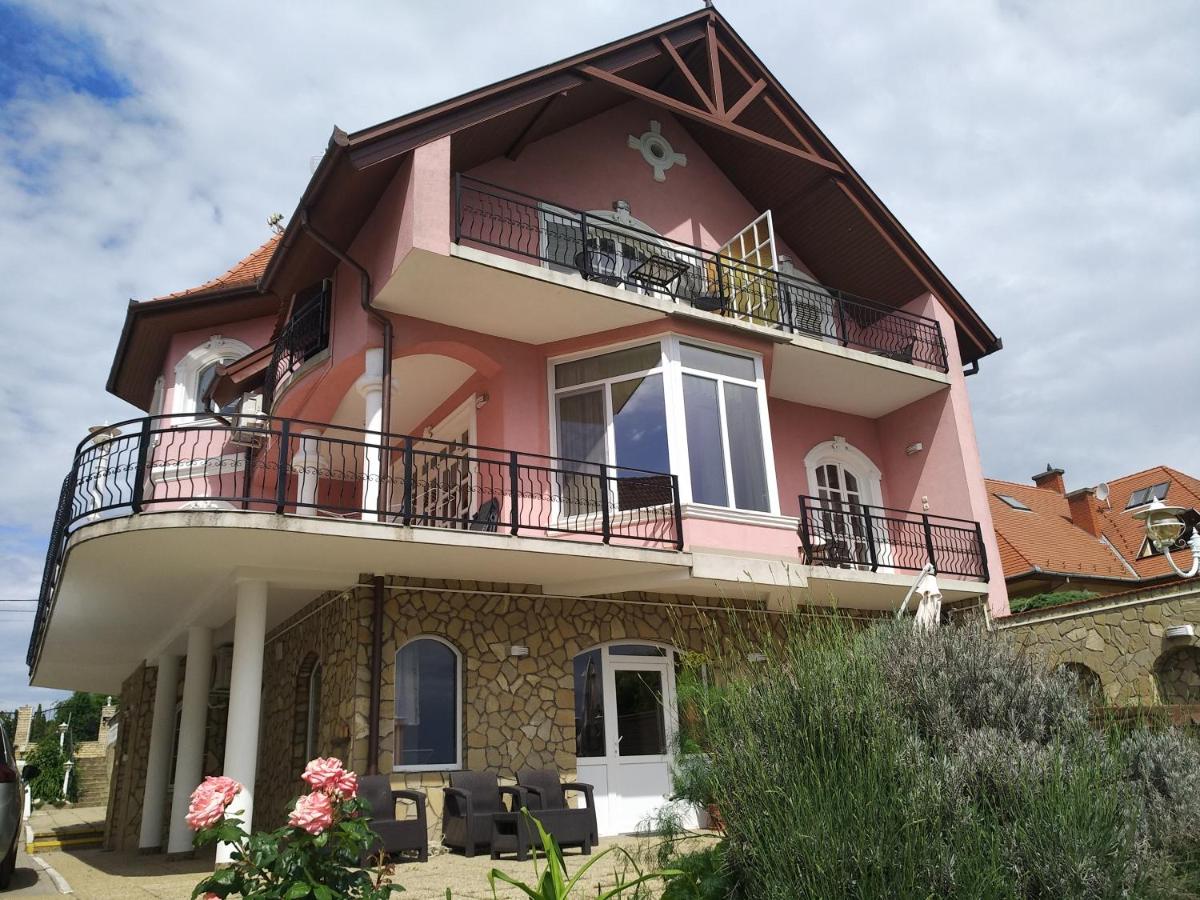 Manor Villa - B&B Hévíz