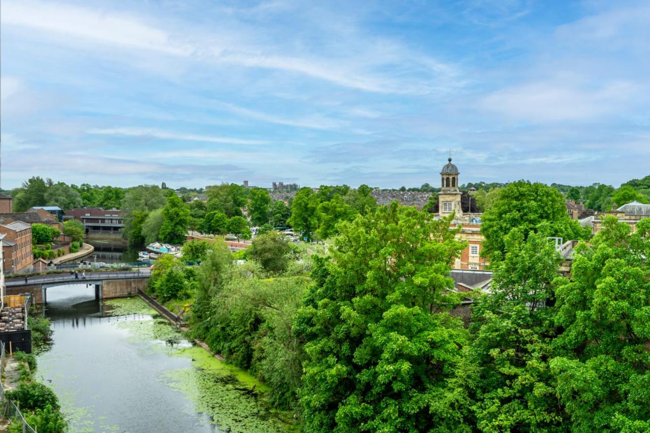 Waterside Retreat @ Ryedale House - Ferienwohnung