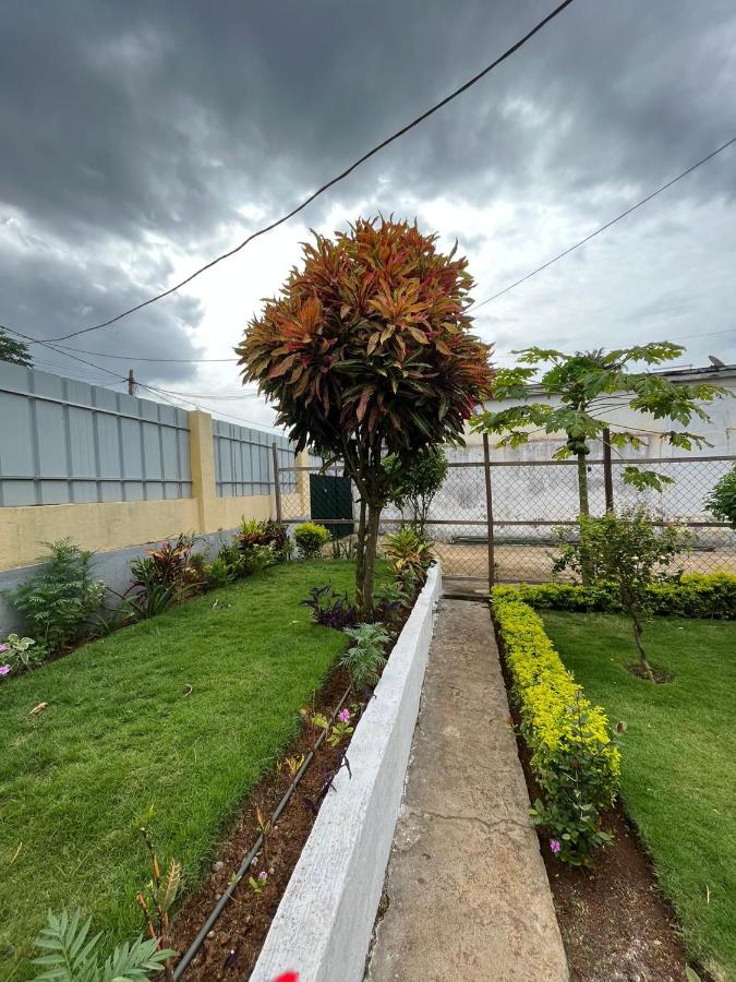 J Nova LDA - B&B São Tomé