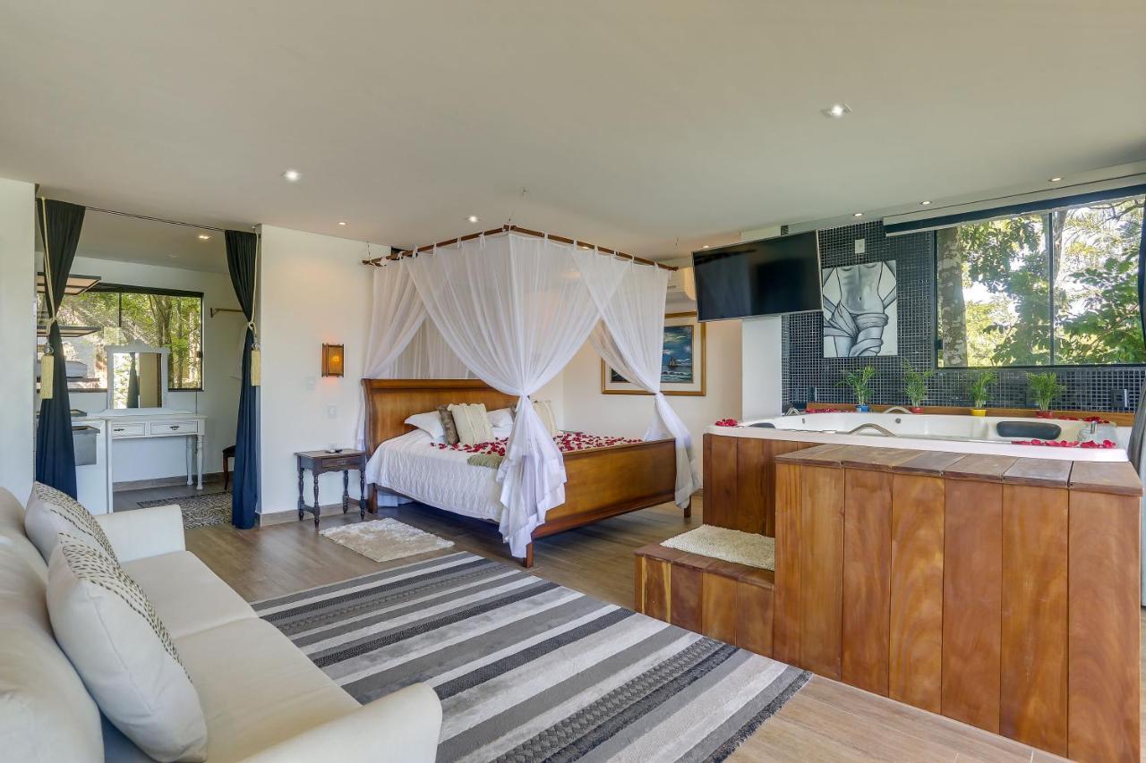 Chambre Lit King-Size - Vue sur Lac