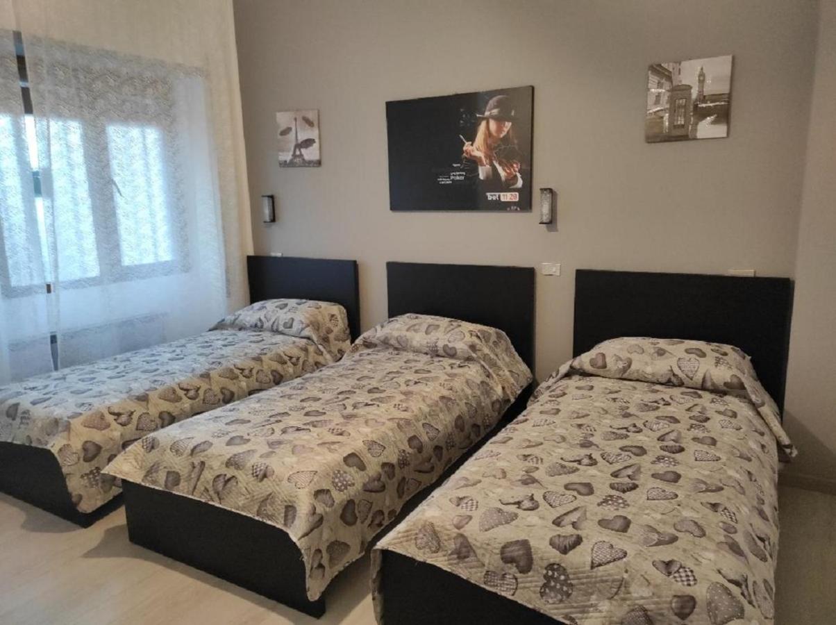 Driepersoonskamer met Eigen Badkamer