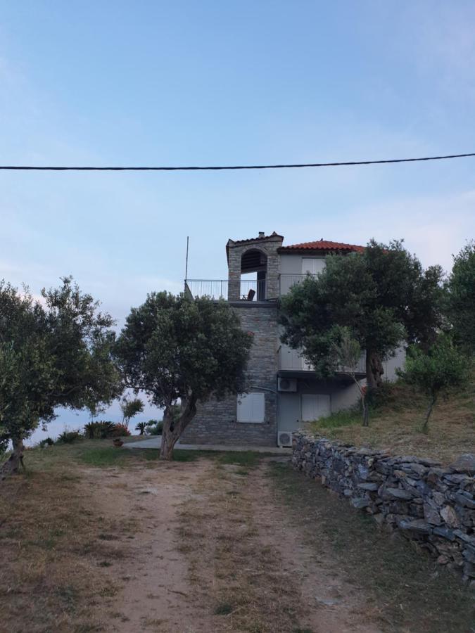 Villa Aegean Balcony - Chambres d’hôtes Akhladherí