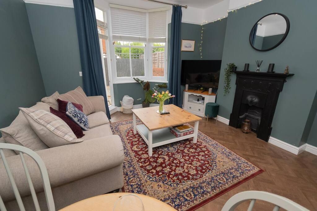 B&B Shrewsbury - Entire ground floor town flat - Fully equipped and stunning. - Bed and Breakfast Shrewsbury