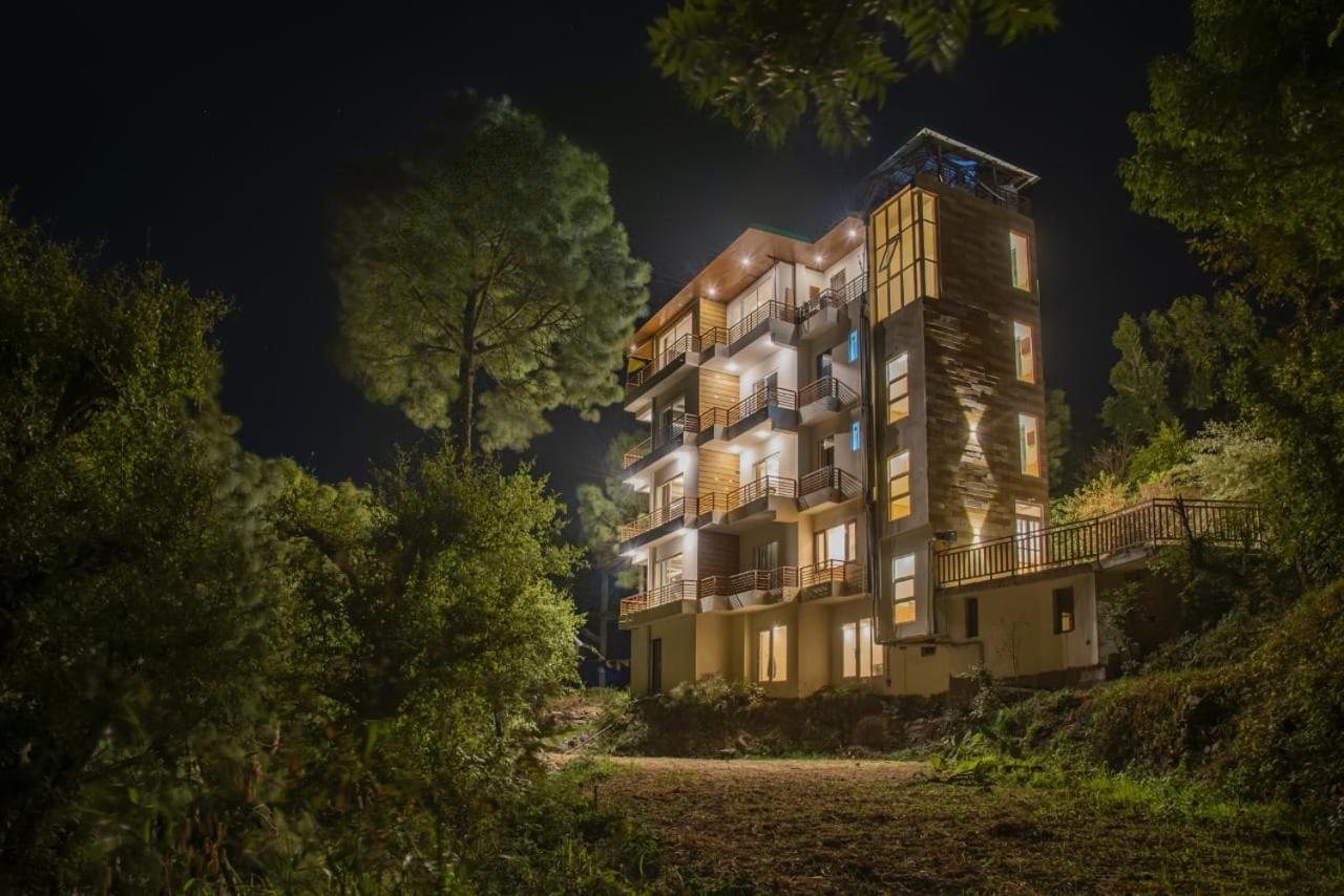 B&B Kasauli - The Lalita's Majestic Pines - Bed and Breakfast Kasauli