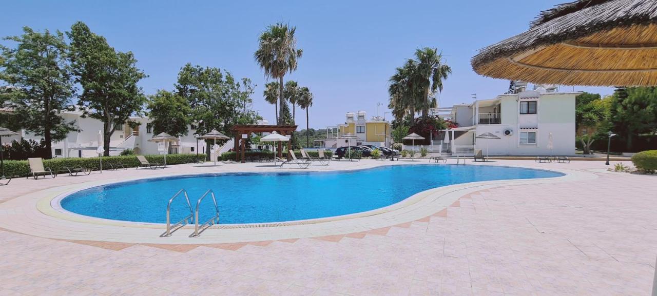 STAY Symphony Apartment - Chambres d’hôtes Protaras