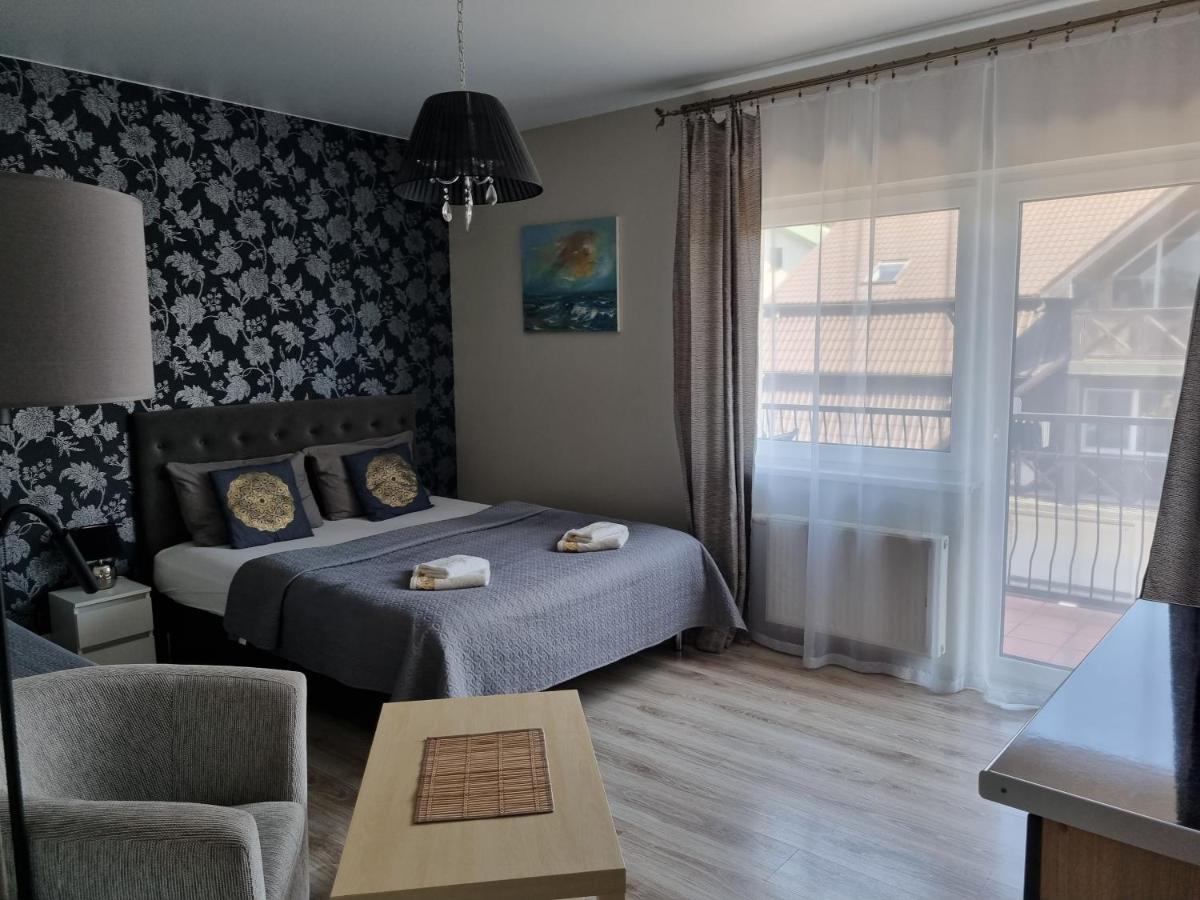 Dreibettzimmer mit Balkon