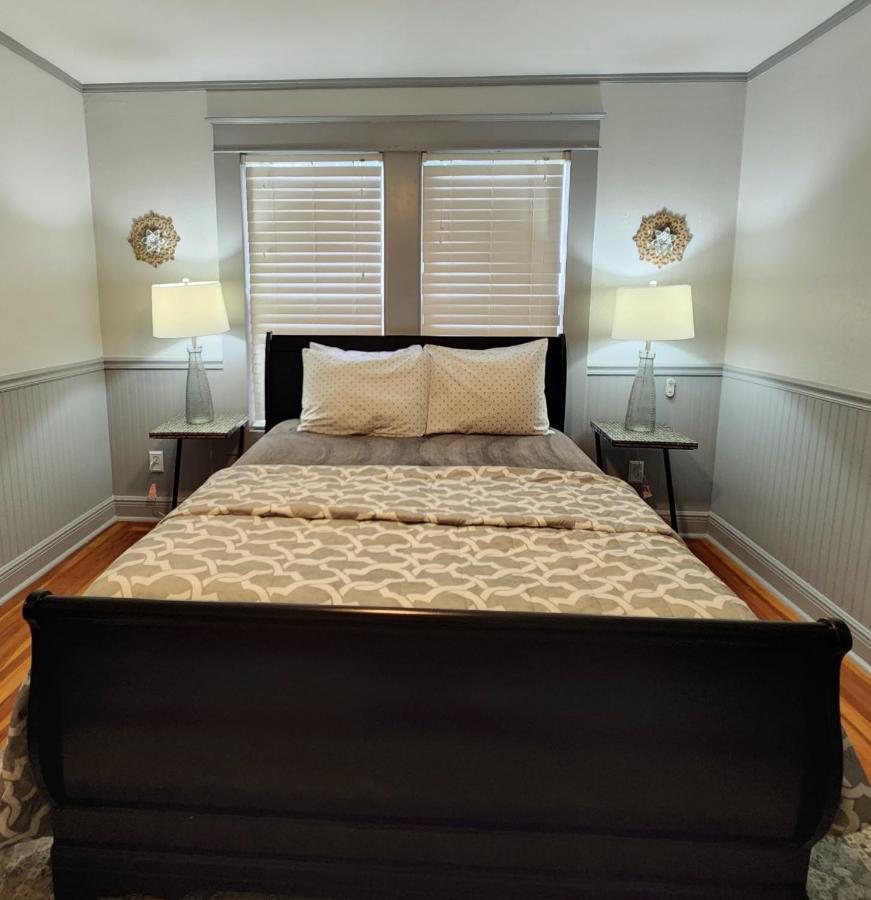 RED DOOR HOUSE - B&B