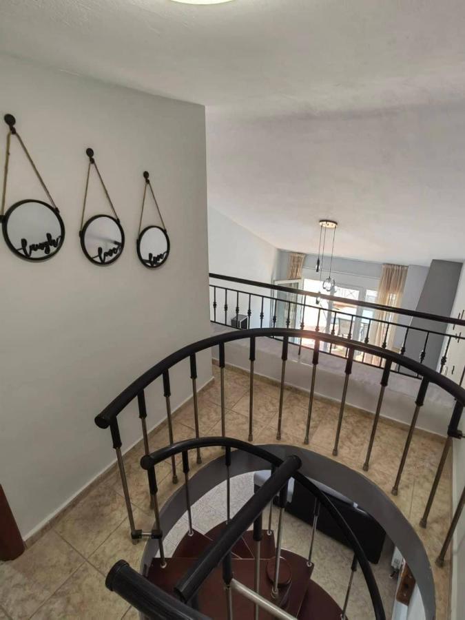 Dimitra Boutique Apartments 2 - Bed and Breakfast Keramotí