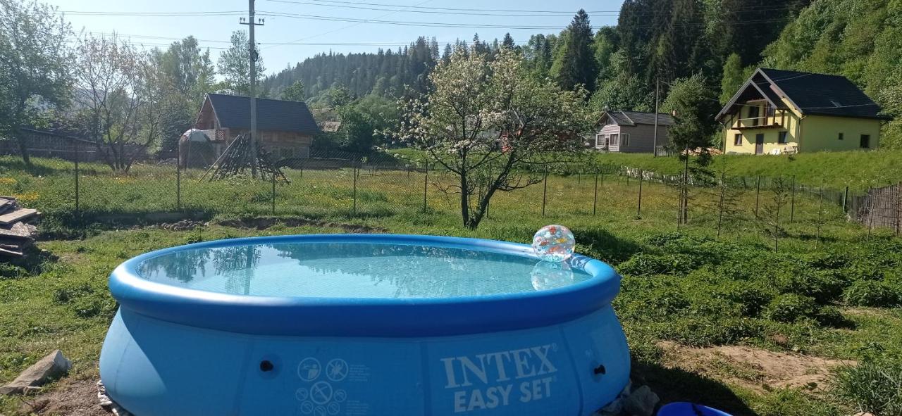 Camera Tripla Deluxe 