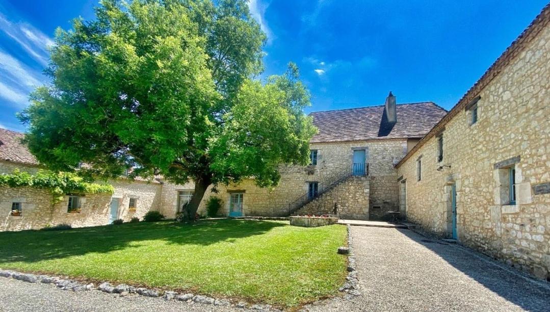 Chambre d'hôte "la Source" Domaine de Fonpeyroune - B&B