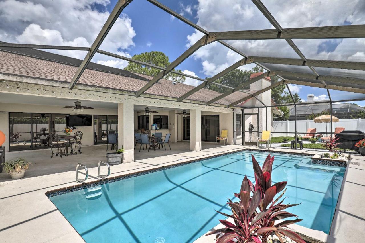 Relaxing Tampa Abode with Screened Lanai and Pool - B&B Tampa