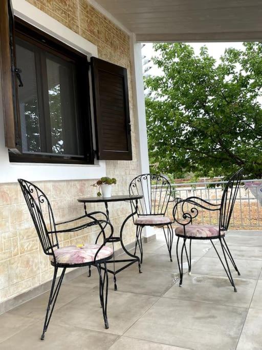 Katikies Savrani - B&B