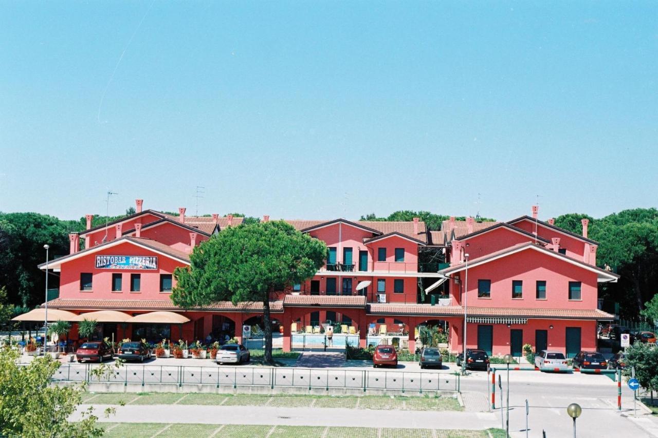 Residence Corallo con piscina - Ferienwohnung Rosolina Mare