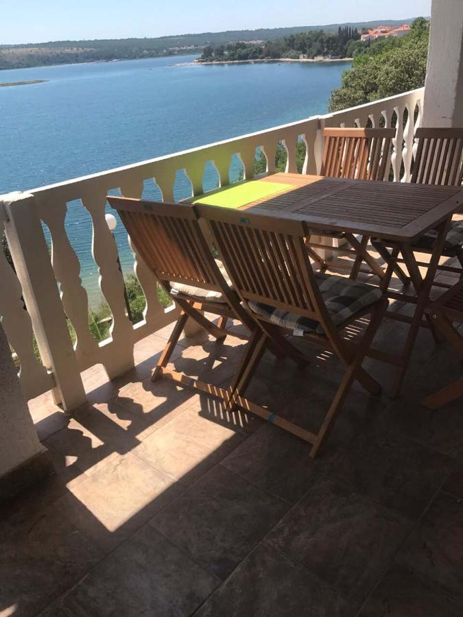 Apartment mit Meerblick