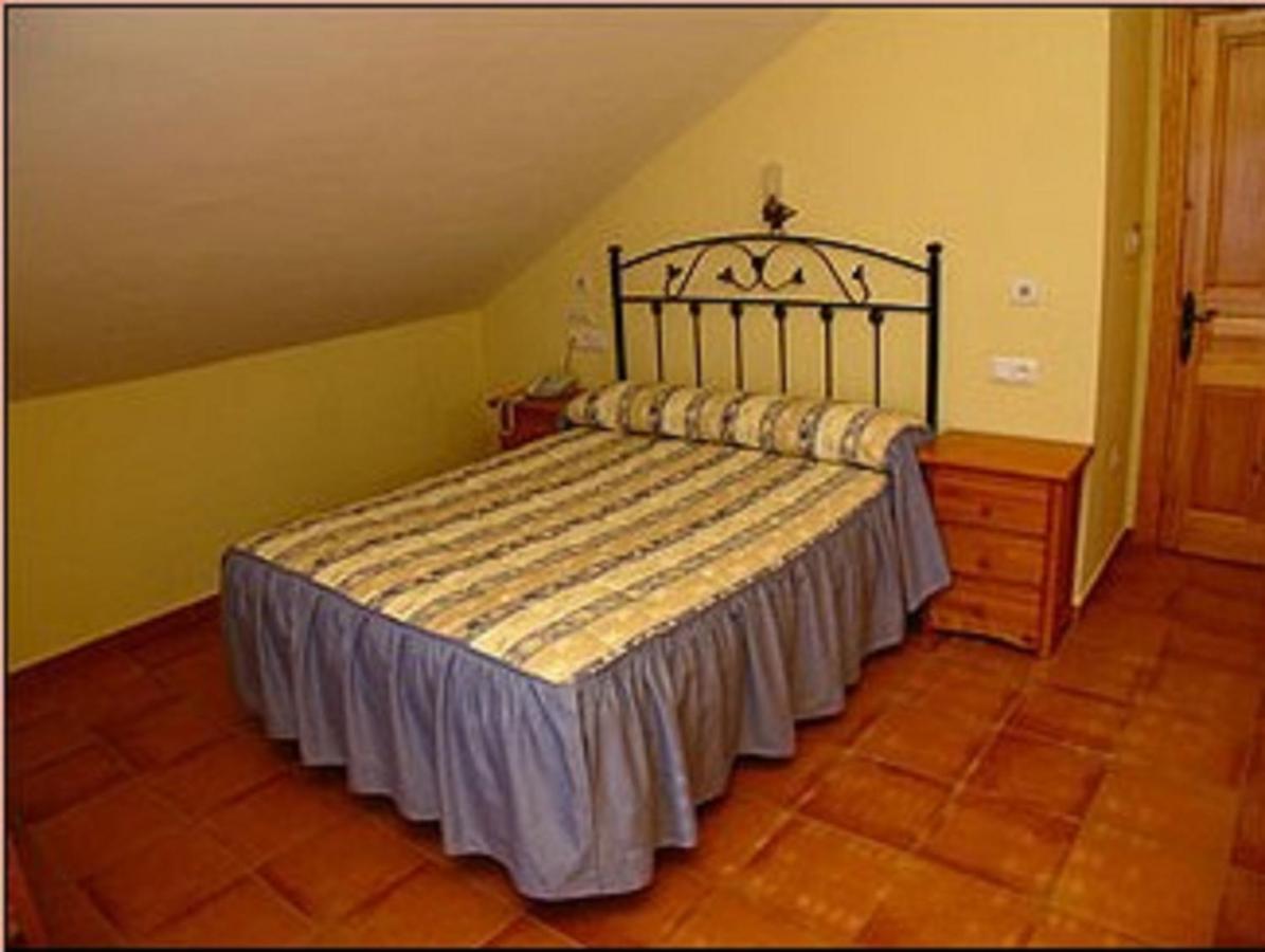 Camera Matrimoniale con Vista Montagna