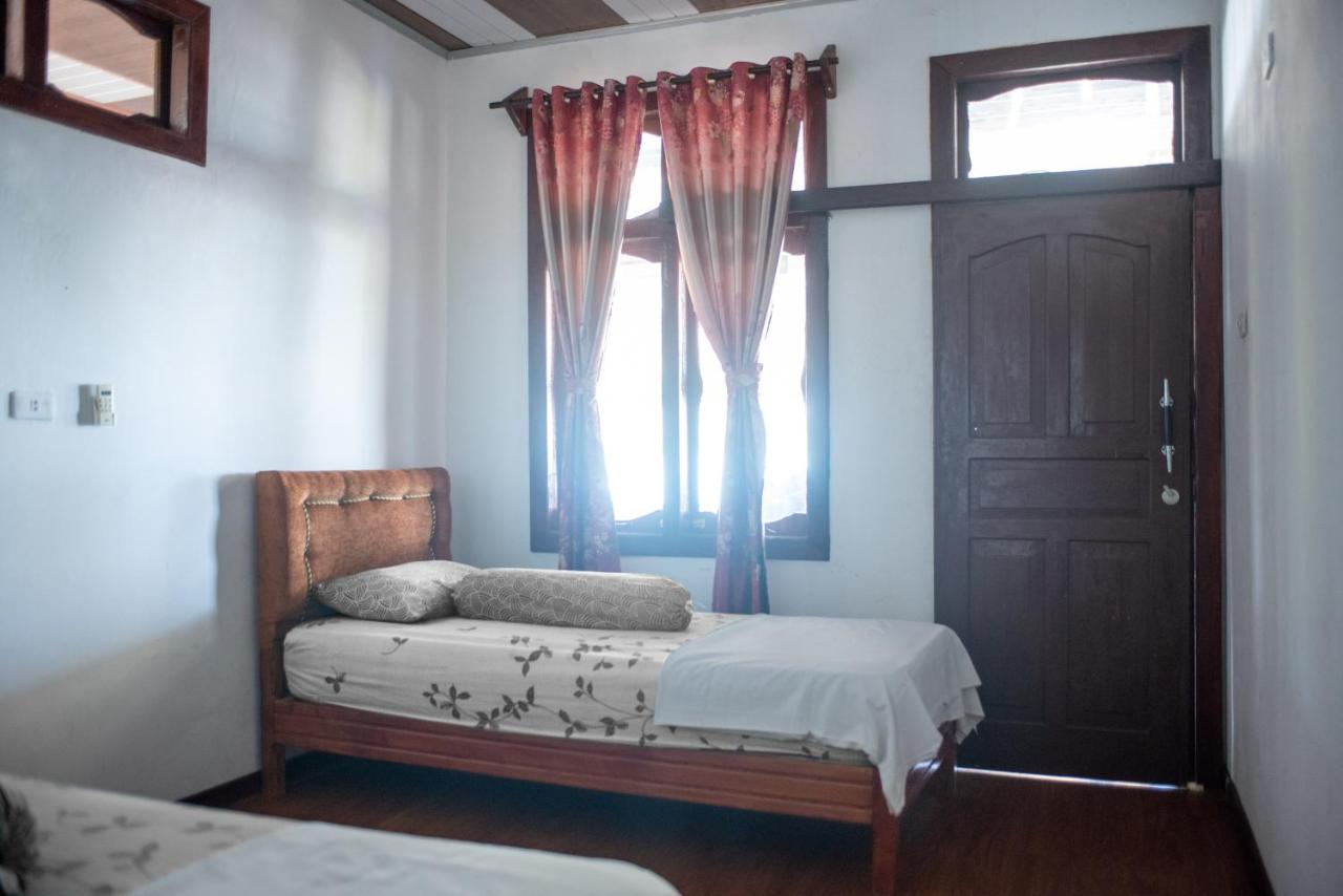 Twin Room with Private Bathroom