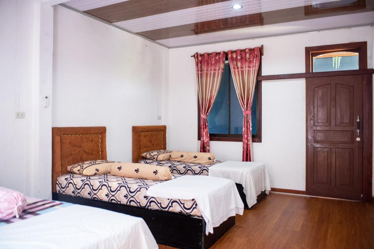 Quadruple Room with Private Bathroom