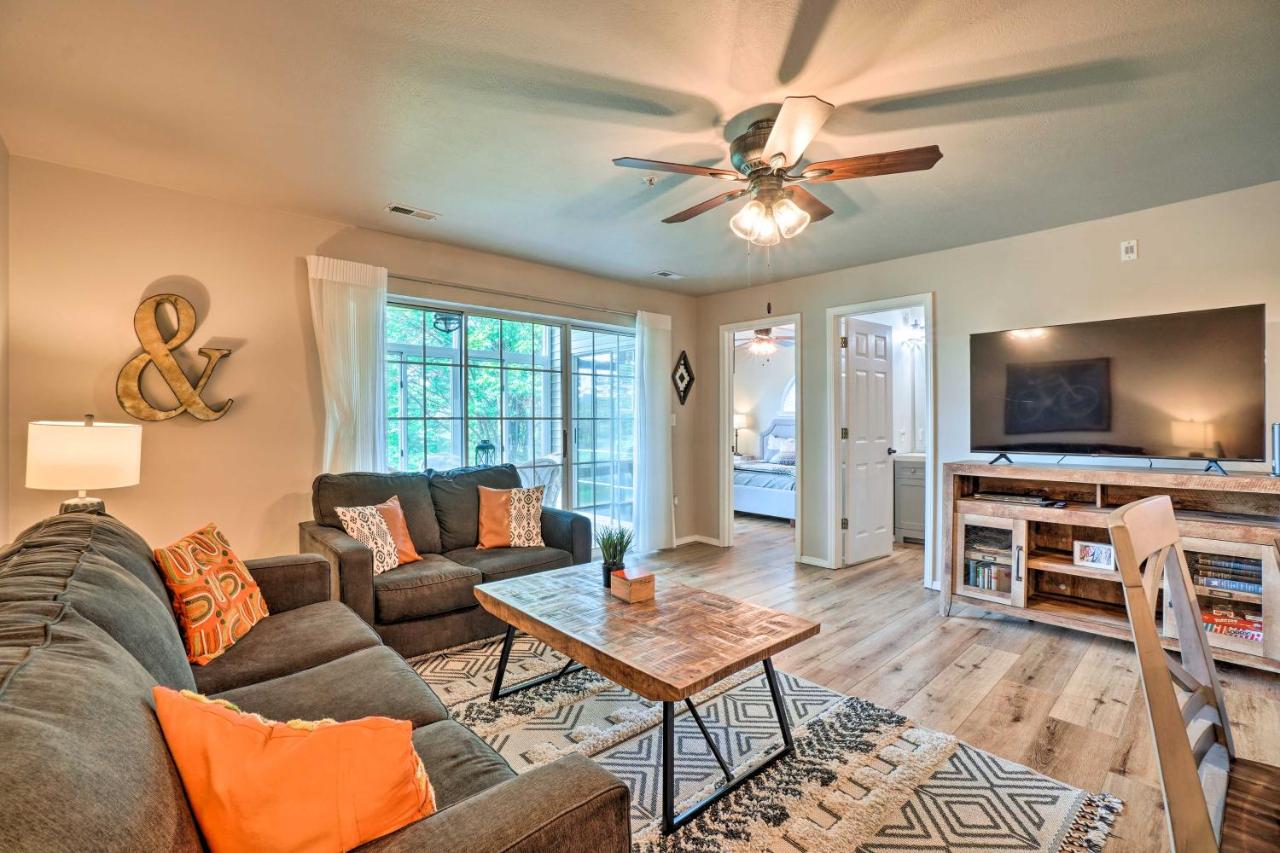 Close to Branson Strip! Condo with All-Season Porch - Bed and Breakfast Branson