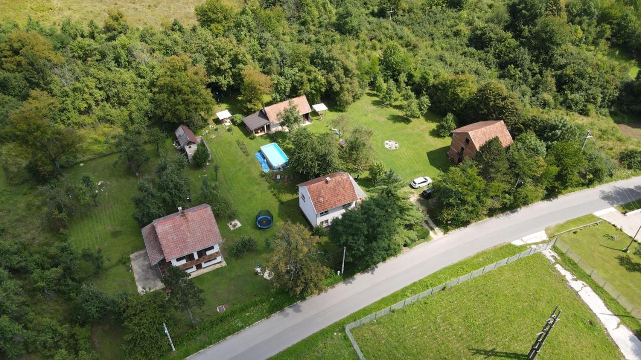 Apartments Celopek - Chambres d’hôtes Ličko Petrovo Selo