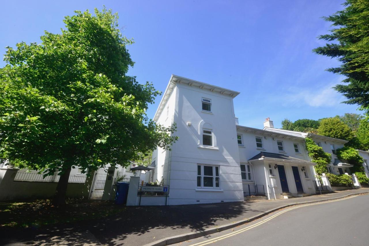 TorquayTownhouse with Hot Tub 200m from Beach - Free WiFi Sky Glass - Ferienwohnung
