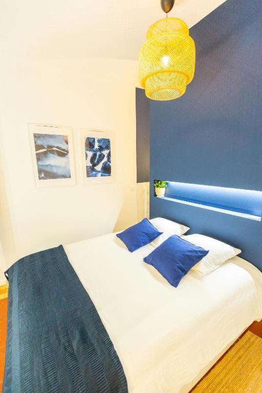 3 min à pied de la gare St Charles - 3 chambres avec Clim, SDB et TV - B&B