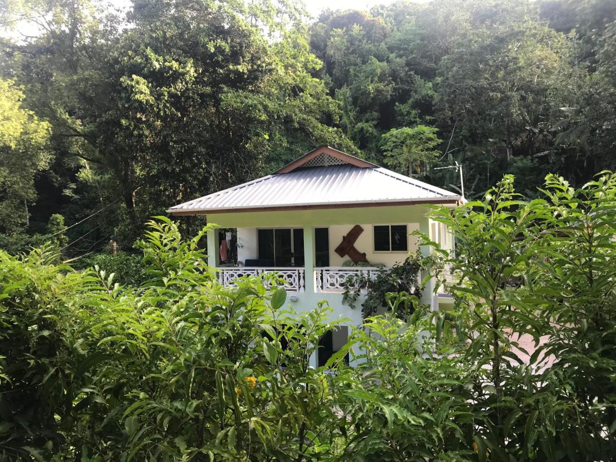 FOND B'OFFAY LODGE - B&B