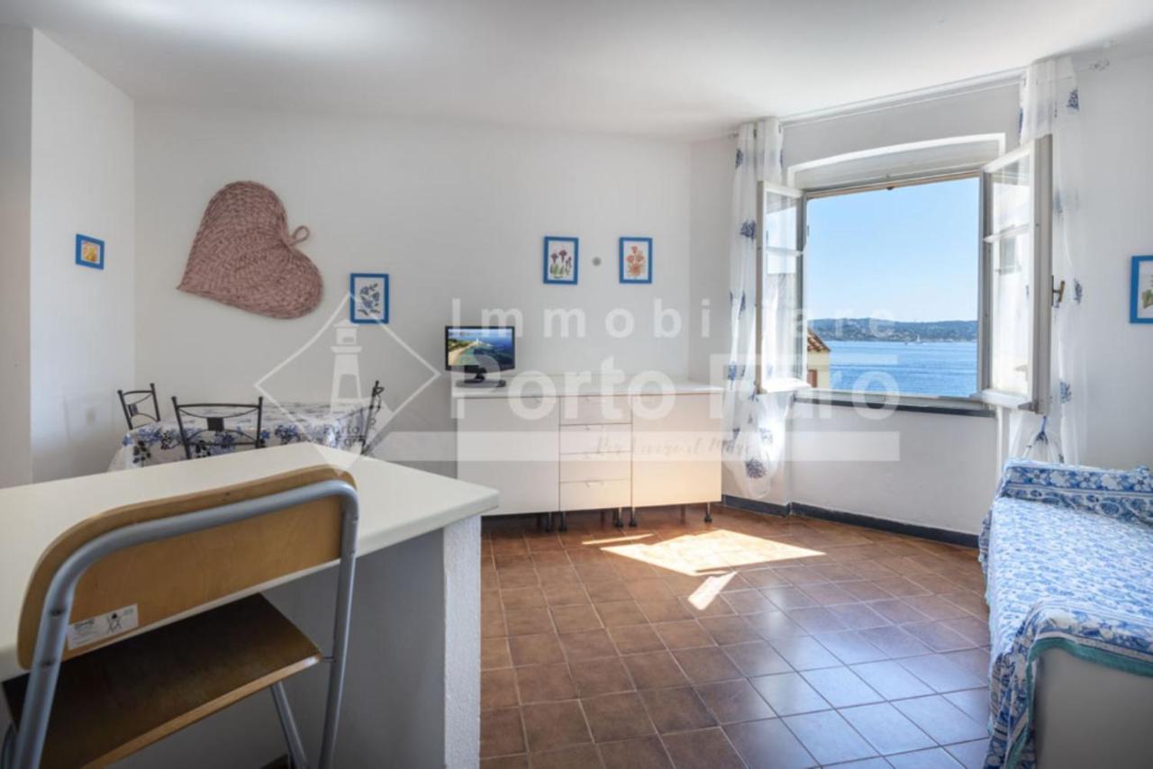 15 FARO - Confortevole bilocale sulla spiaggia di Porto Faro - B&B