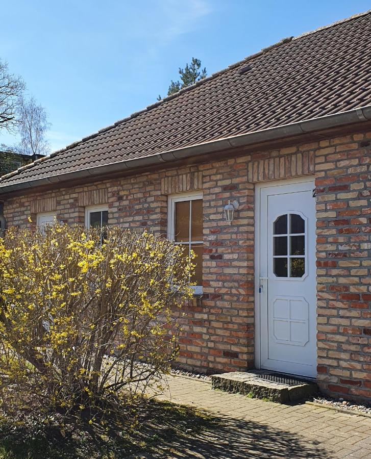 Ferienwohnungen Rügen-Glück - Bed and Breakfast