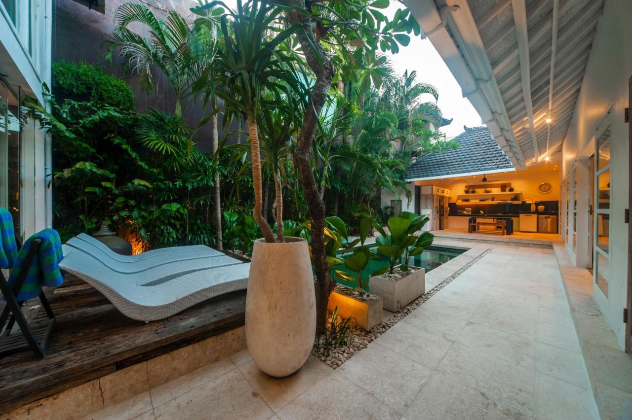 Tides Seminyak - B&B