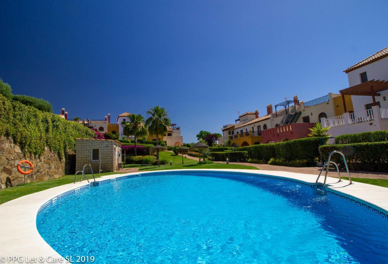 B&B Ayamonte - (WAR002) Town House with Garden and Pool Access - Bed and Breakfast Ayamonte