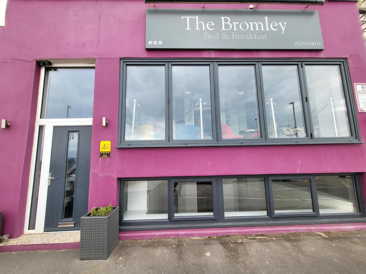 B&B Blackpool - The Bromley - Bed and Breakfast Blackpool