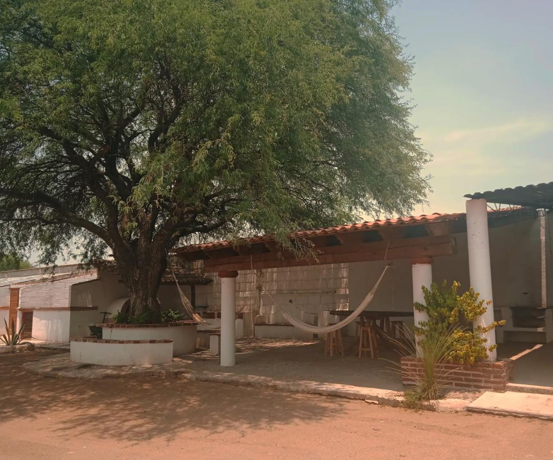 Villa EL PIÑON en Ezequiel Montes - Chambres d’hôtes Ezequiel Montes