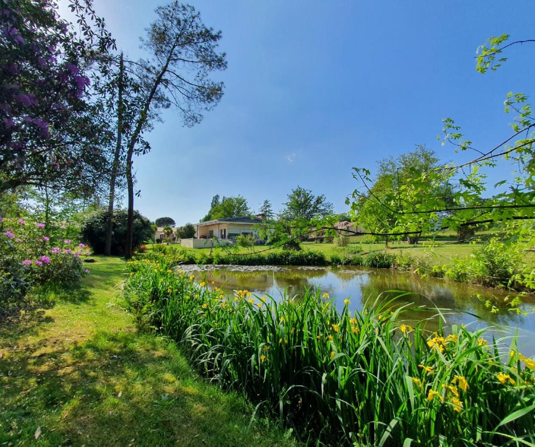 Chambres d'Hôtes Etang de l'aiguille - Ferienwohnung