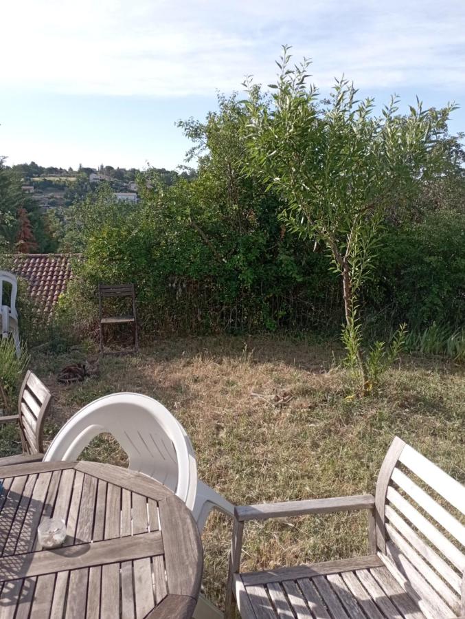 Chambre, terrasse , salle de bains toilettes privé - B&B
