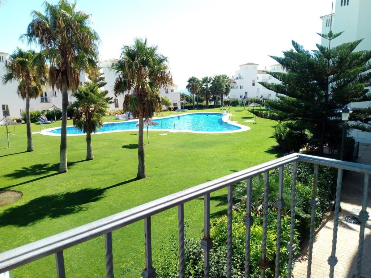 3 bedrooms with pool & parking, close to sea and Gibraltar - B&B Manilva