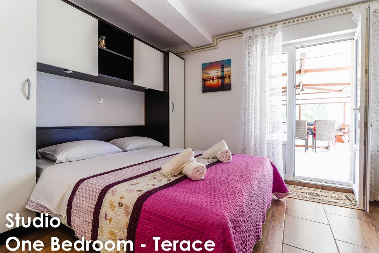 B&B Vrsar - Relax Apartments - Big Terace & Grill - Bed and Breakfast Vrsar