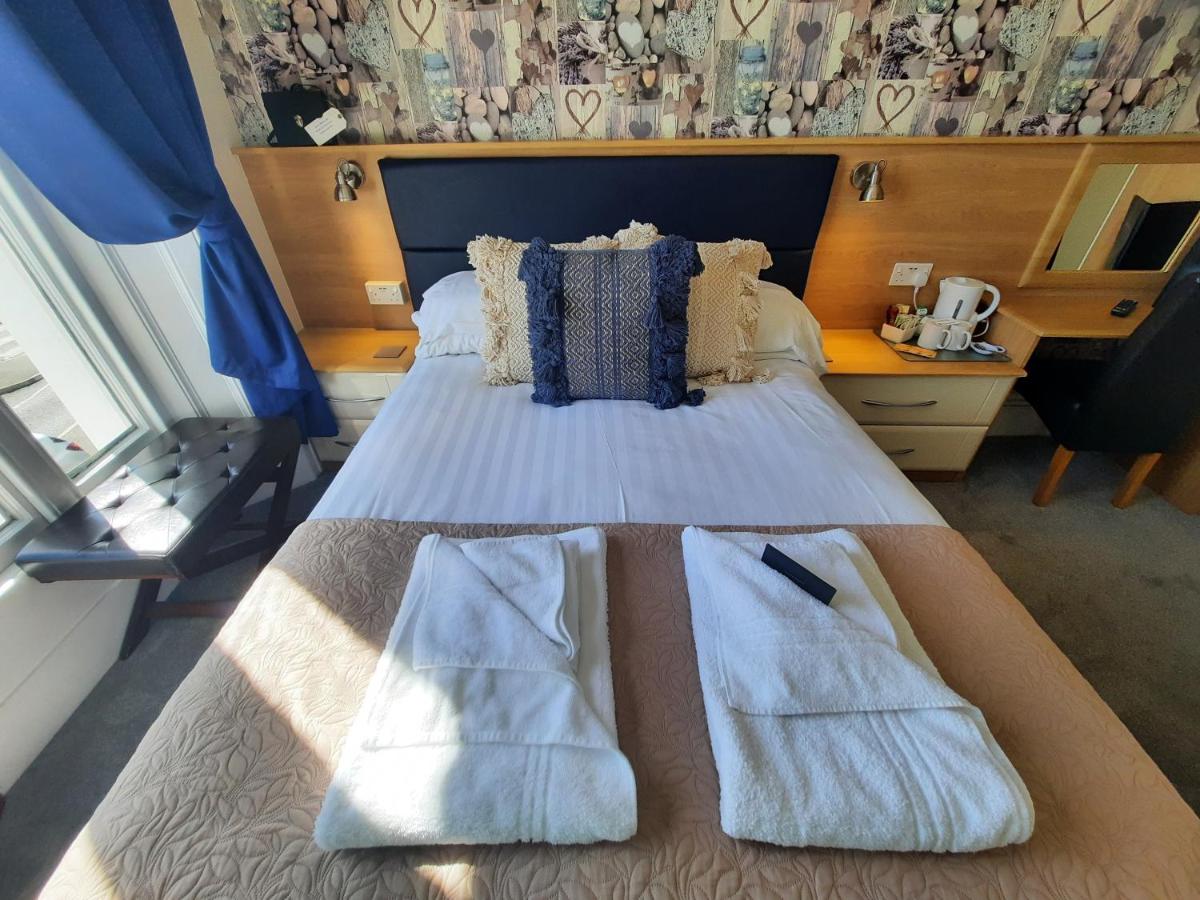 Cosy Double Room with Sea View (Nr. 2)
