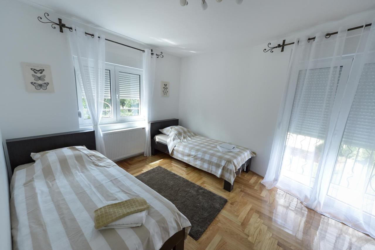 Appartamento con 3 Camere da Letto e con Balcone