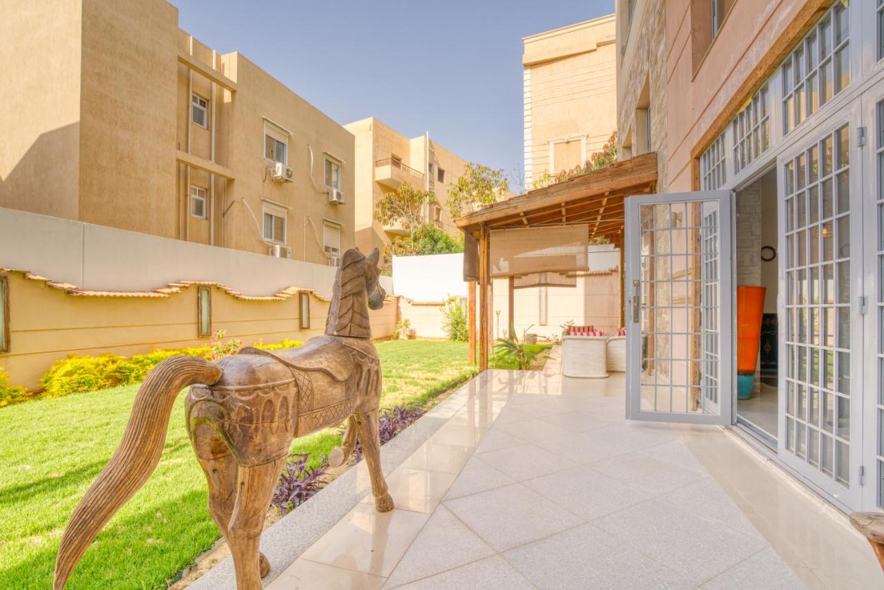 Spacious Garden Duplex near JW Marriott - B&B Cairo