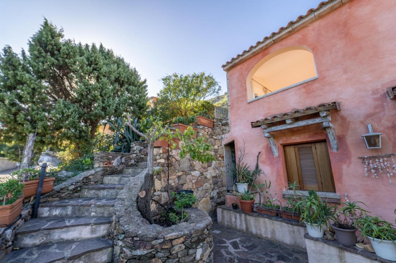 House in San Teodoro among the scents of Sardinia - B&B San Teodoro