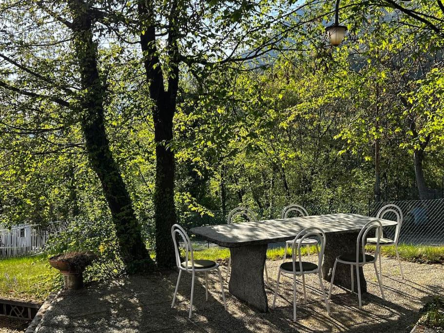 Bellavista - Grande giardino privato, tranquillità, panorama - B&B Caprino Veronese