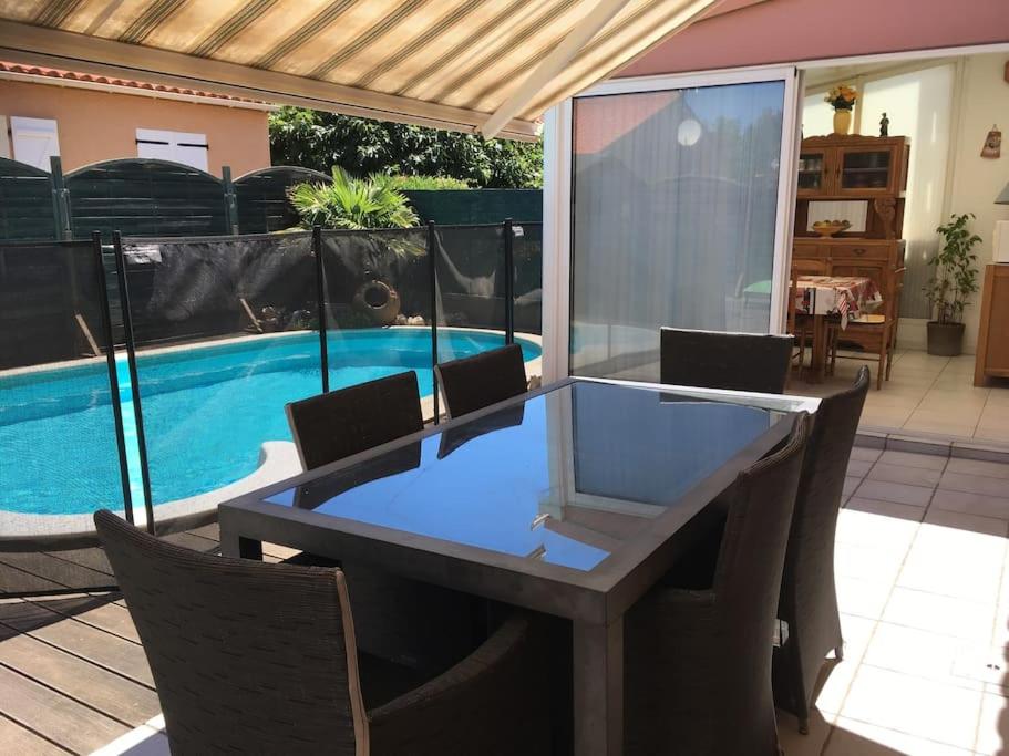 Villa individuelle 8 personnes clim, internet - B&B