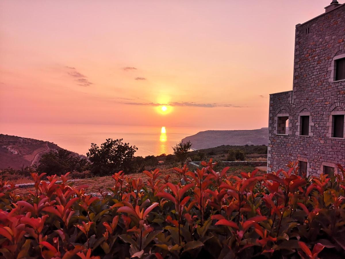 B&B Areopolis - Sunset View Stone House, Areopoli Mani - Bed and Breakfast Areopolis