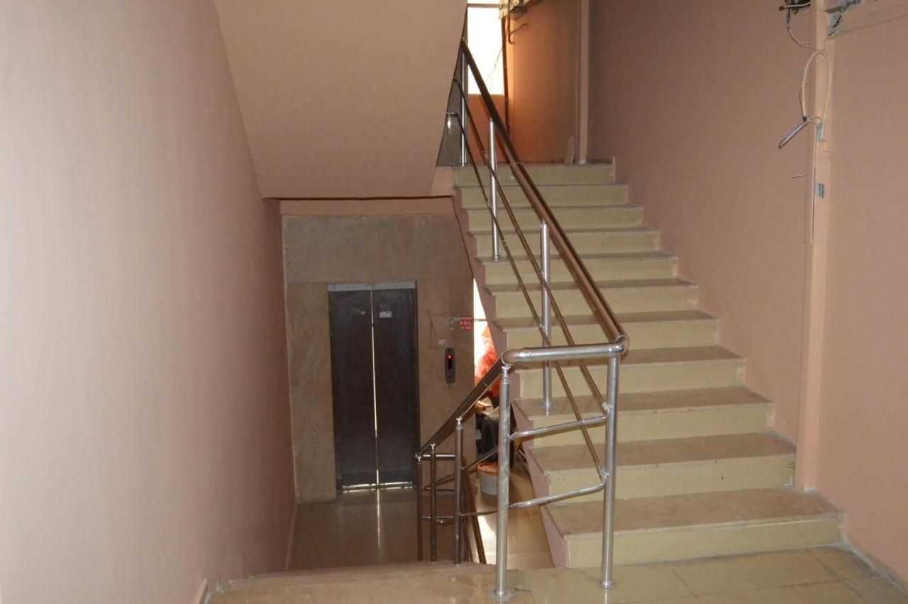 Квартира на первой линии моря - Bed and Breakfast Batoemi