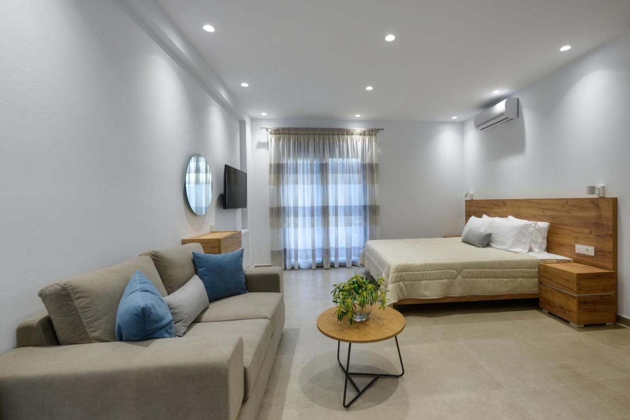 Deluxe Suite with Sea View