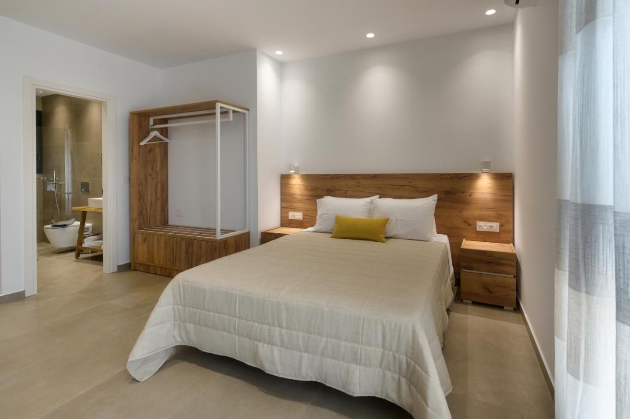 Deluxe Suite with Sea View