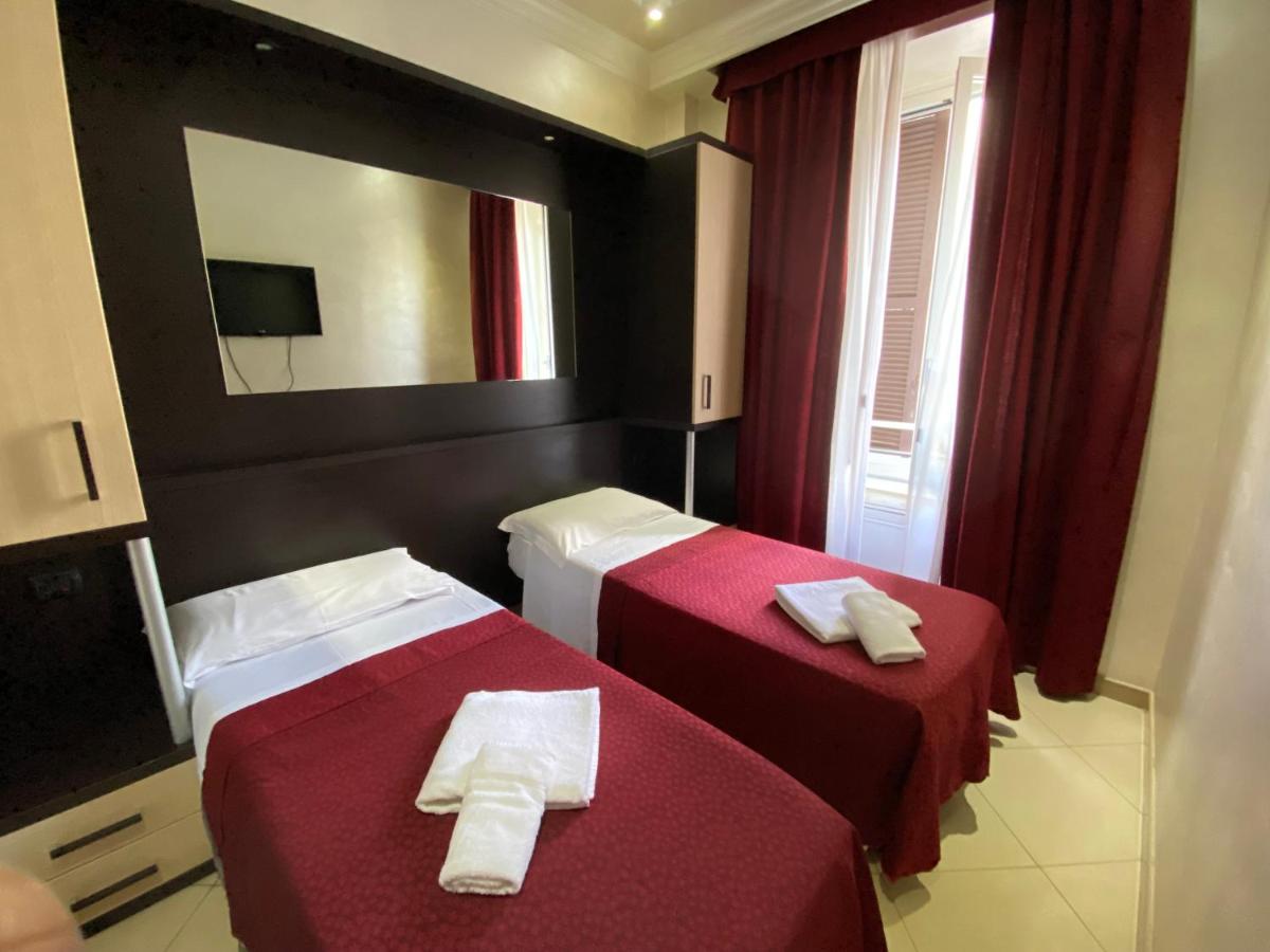 Deluxe Tweepersoonskamer met 1 of 2 Bedden en Uitzicht op de Stad 